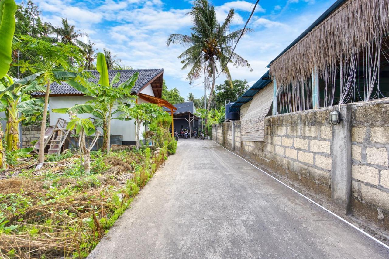 Ari La Casa Hotel Toyapakeh Exterior photo