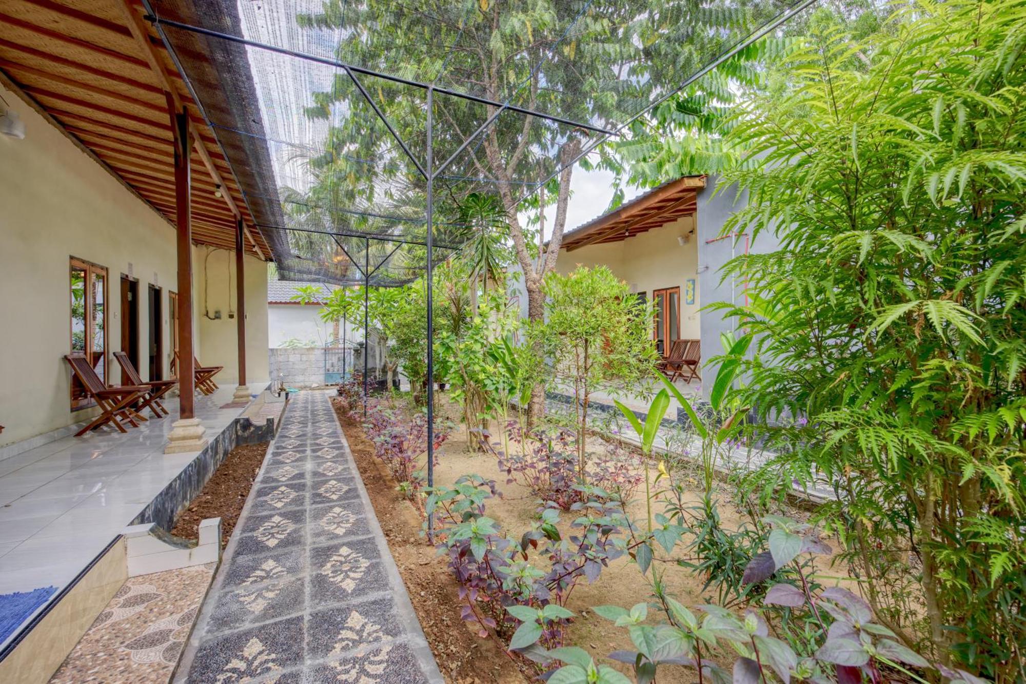 Ari La Casa Hotel Toyapakeh Exterior photo